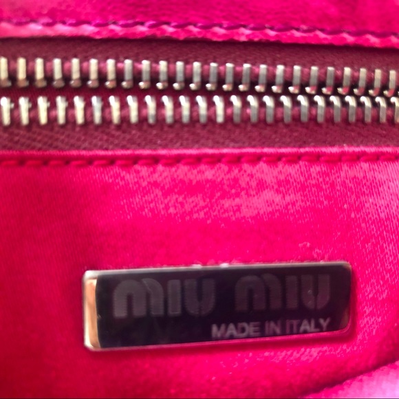 MIU MIU Clutch - Whimsical Purple Velvet Clutch with Tortoise Shell Detailing - Picture 9 of 9